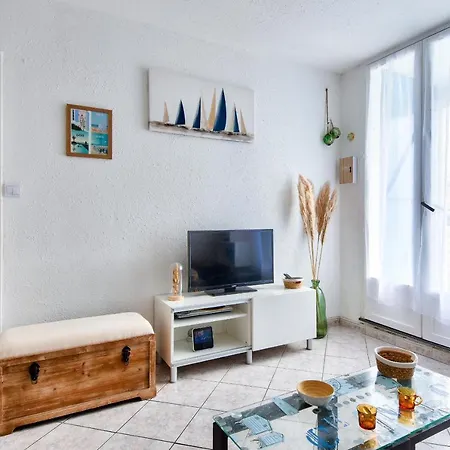 100m De La Des Mouettes, Pour 4 La Parée Preneau