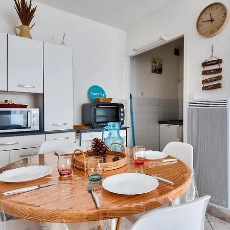 100m De La Des Mouettes, Pour 4 Apartamento