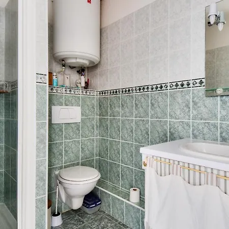 100m De La Des Mouettes, Pour 4 La Parée Preneau