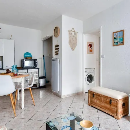 Appartement 100m De La Des Mouettes, Pour 4 *